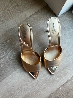 ALDO Gold Metallic Pointed-Toe Slide Mules